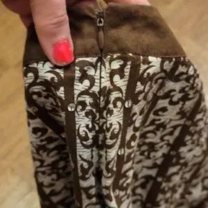 Cute brown skirt with silver sequins all over , size 12. (3)
